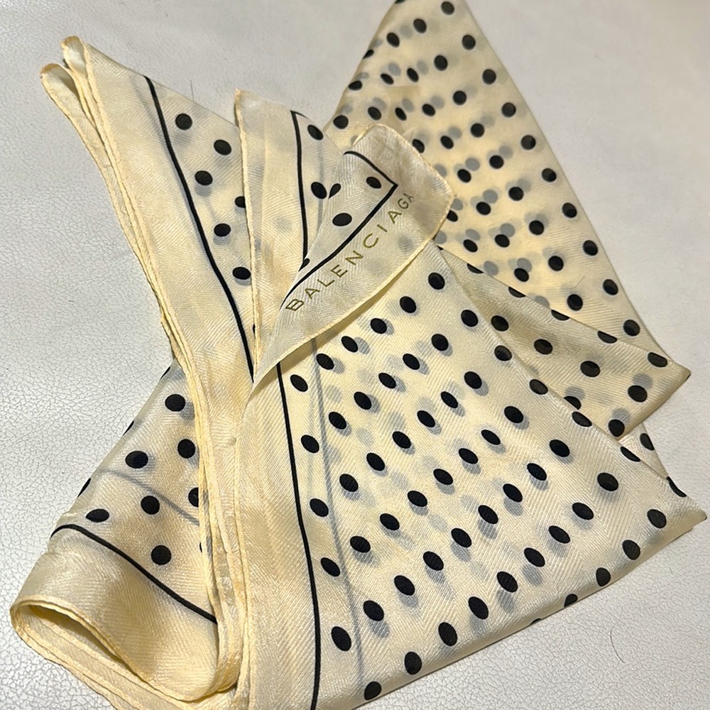 Balenciaga scarf unisex - Picture 3 of 4